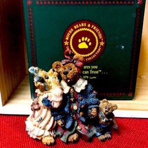 Boyd’s Bears Louella & Hedda … the secret